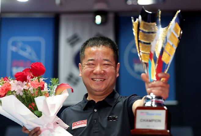 2025~26 PBA 드림투어 파이널에서 우승한 뒤 기뻐하는 이종주. 사진=PBA