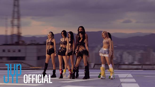 엔믹스, ‘틱 틱’ MV공개 (제공: JYP엔터테인먼트)