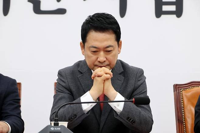 국민의힘 장동혁 대표가 23일 국회에서 열린 최고위원회의에서 생각에 잠겨 있다. 사진=박범준 기자