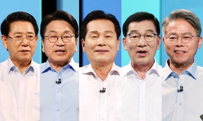 더불어민주당 전남광주특별시장 본경선 진출자 5인, 왼쪽부터 김영록, 강기정, 주철현, 신정훈, 민형배 경선 후보. 연합뉴스