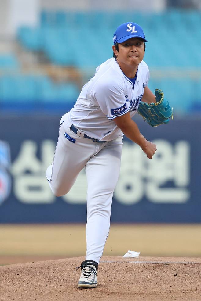 삼성 양창섭이 23일 대구삼성라이온즈파크서 열린 ‘2026 신한 SOL KBO리그’ 시범경기 KIA와 홈경기서 선발등판해 힘차게 투구하고 있다. 사진제공｜삼성 라이온즈