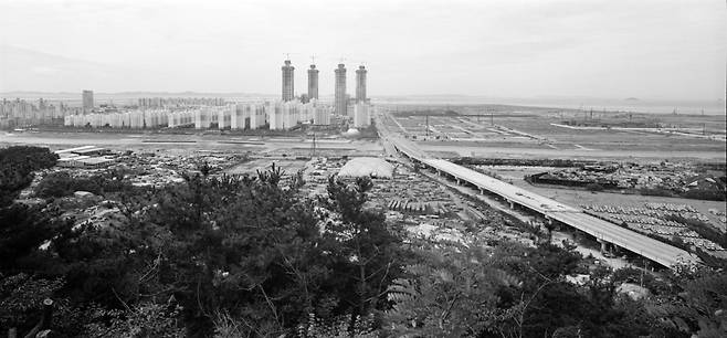 ▲ 건설중인 송도신도시 2007년. /사진제공=김보섭 작가