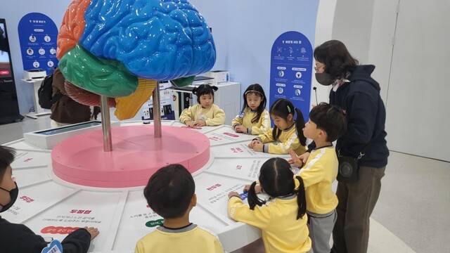 ▲ 학생건강교육센터에서 교육활동에 참여하고 있는 학생들 사진-충남교육청 제공