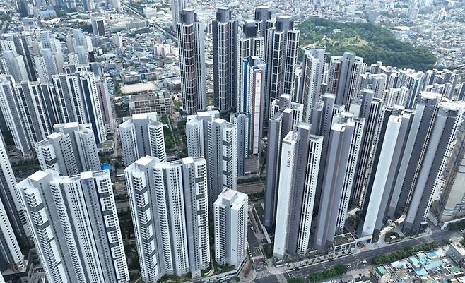 대구 중구 신축 아파트 모습. 박지현기자 lozpjh@yeongnam.com