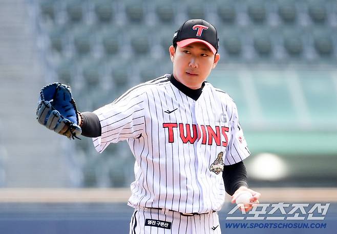 24일 잠실구장에서 열린 LG와 키움의 시범경기. LG 손주영이 역투하고 있다. 잠실=박재만 기자 pjm@sportschosun.com/2026.03.24/