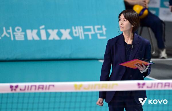 요시하라 토모코 흥국생명 감독. ⓒKOVO