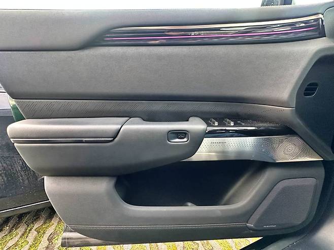 지커 7X 도어트림 / 출처=IT동아