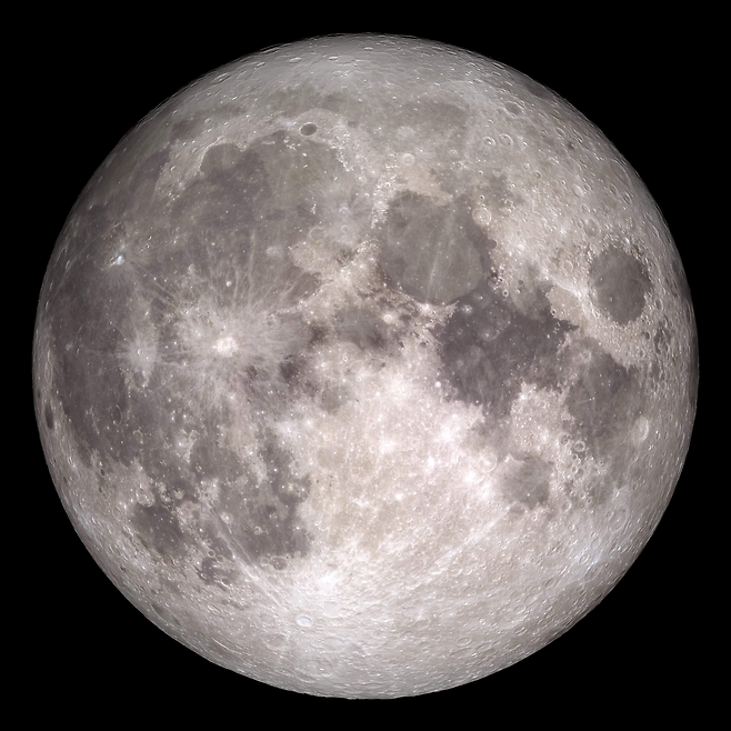달 앞면. 미국 항공우주국(NASA) 제공