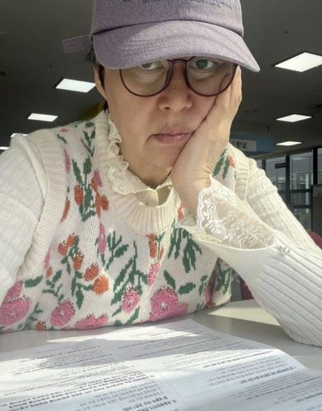 지난해 유방암 투병 사실을 밝혔던 개그우먼 박미선이 자격증 시험을 준비 중인 근황을 전했다. /사진=박미선 SNS