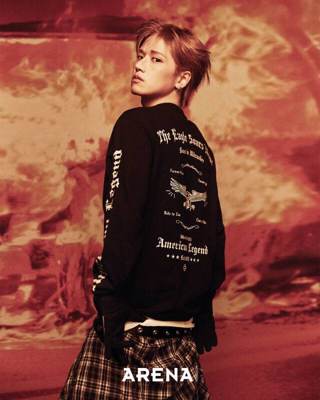 그룹 보이넥스트도어/아레나 옴므 플러스