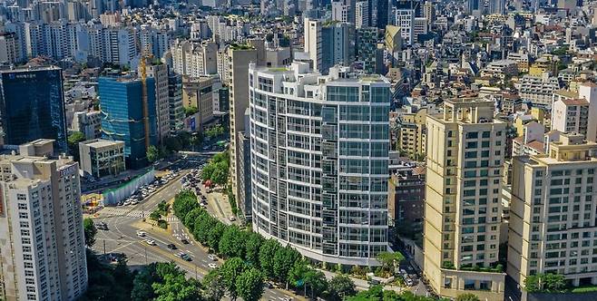 …서울 강남구 청담동에  자리한 최고급 주택 PH129의 모습.  [현대건설 제공]