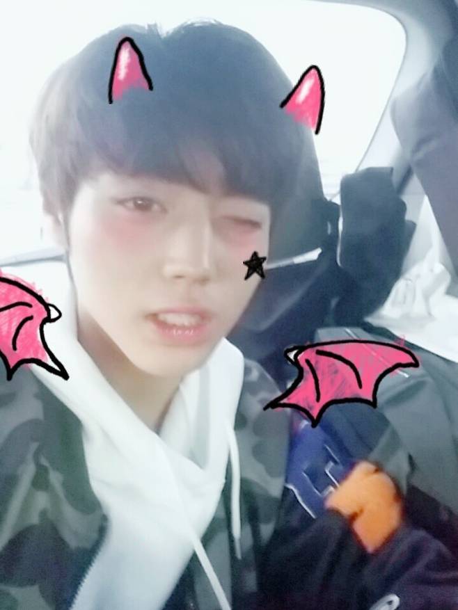 박지훈 소속사 YY엔터테인먼트 소셜미디어