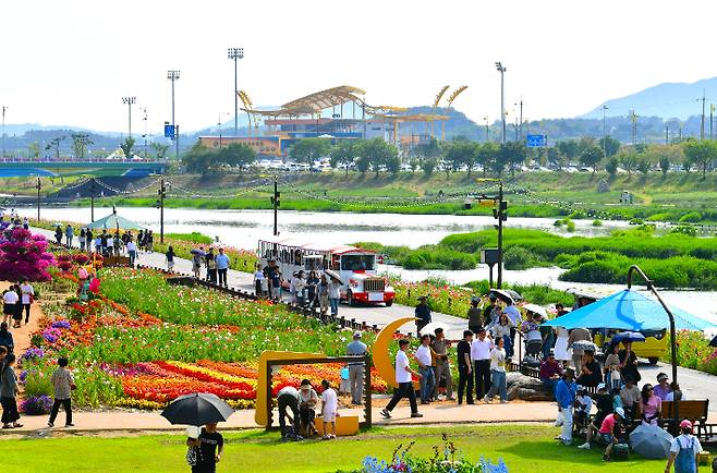 지역 관광- 장성 봄 축제. 전라남도 제공