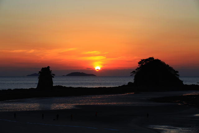 태안해양국립공원에선 서해 너머로 저무는 해를 감상할 수 있다. 국립공원공단