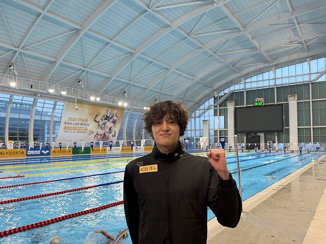 남자 자유형 800ｍ에서도 우승해 2관왕에 오른 김우민. [올댓스포츠 제공. 재판매 및 DB 금지]
