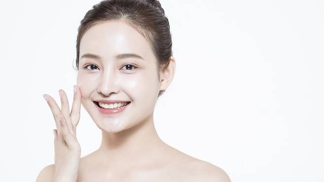 스킨부스터, 피부 타입별 맞춤 접근이 핵심이다｜출처:&nbsp;클립아트코리아
