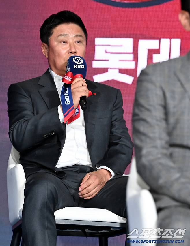 26일 롯데호텔 월드에서 열린 2026 KBO 리그 미디어데이&팬페스트. 롯데 김태형 감독이 출사표를 밝히고 있다. 잠실=허상욱 기자wook@sportschosun.com/2026.03.26/
