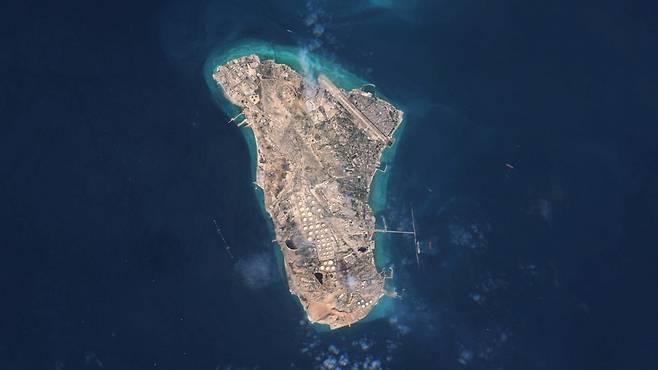 이란의 석유 수출 물량의 90%가 집결하는 페르시아만의 하르그(Kharg) 섬. 미국의 지상전 상륙 작전의 제1 목표 지역으로 꼽힌다./조선일보DB