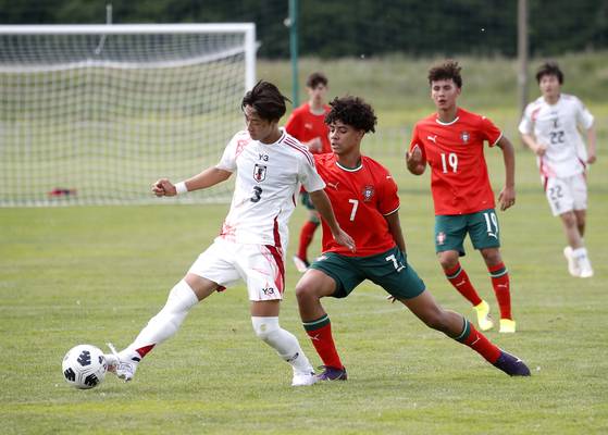 포르투갈 청소년 대표 당시 호날두 주니어(가운데). EPA=연합뉴스