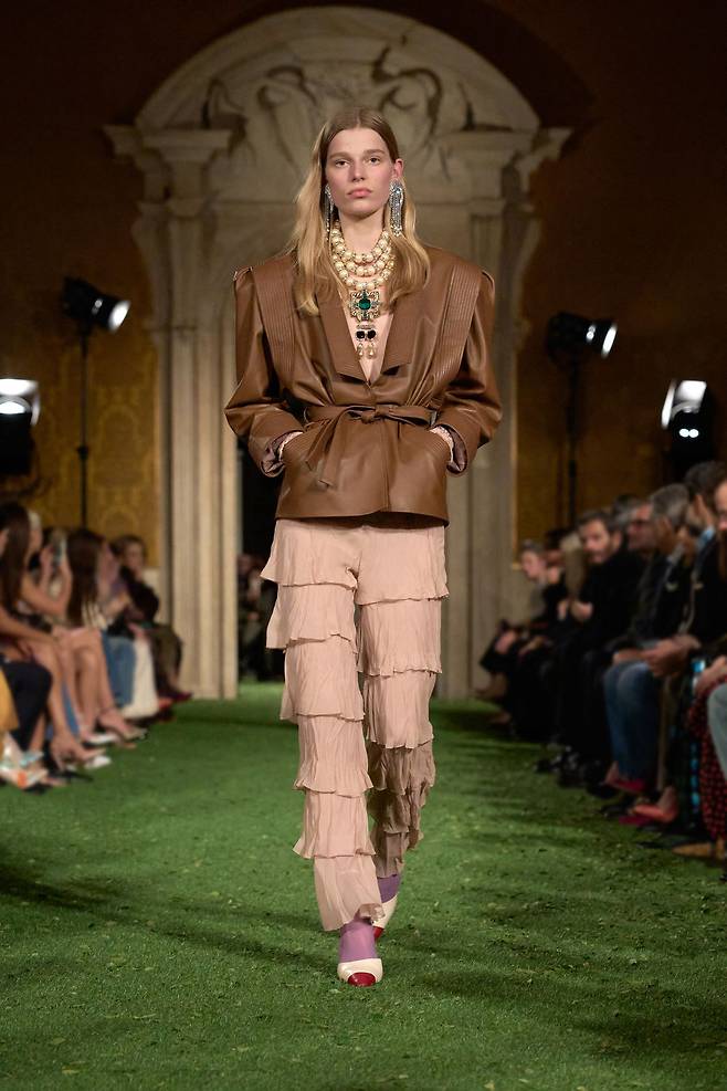 발렌티노 2026 가을겨울 컬렉션. 사진 발렌티노