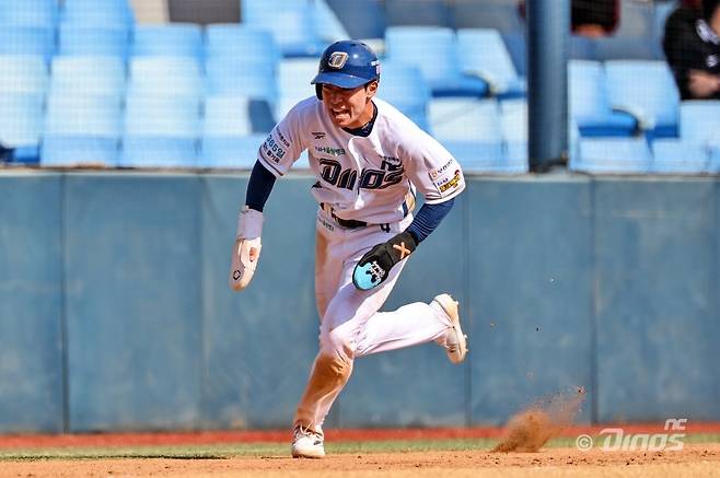 NC 허윤은 ‘2026 신한 SOL KBO리그’ 시범경기서 도루 5개를 하며 해당 부문 전체 1위에 올랐다. 그는 주루 스페셜리스트로 활약을 예고했다. 사진제공｜NC 다이노스