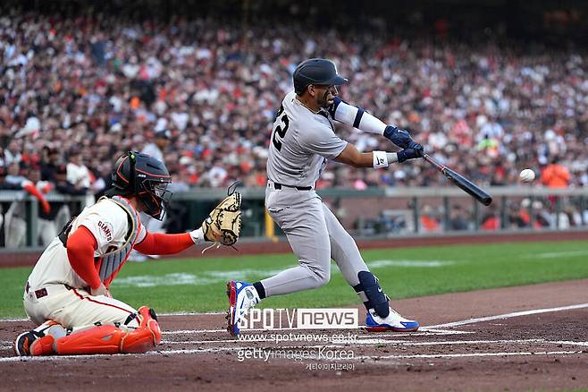 ▲ 메이저리그 최초로 정규시즌 경기에서 ABS 챌린지를 요청한 호세 카바예로.