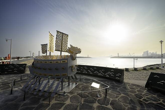 울산 동구 슬도에 설치된 거북선 조형물 [울산시 동구 제공. 재판매 및 DB 금지]