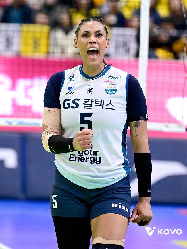 득점 후 기뻐하는 GS칼텍스의 실바 [한국배구연맹 제공. 재판매 및 DB 금지]