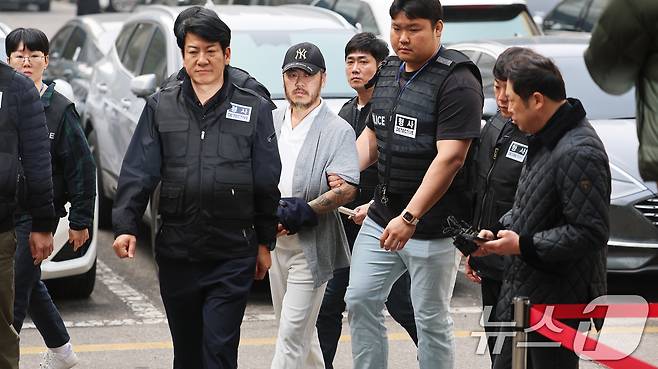 '마약왕' 박왕열(48)이 27일 경기 의정부시 의정부지방법원에서 열린 구속 전 피의자심문(영장실질심사)에 출석하고 있다. 2026.3.27 ⓒ 뉴스1 오대일 기자