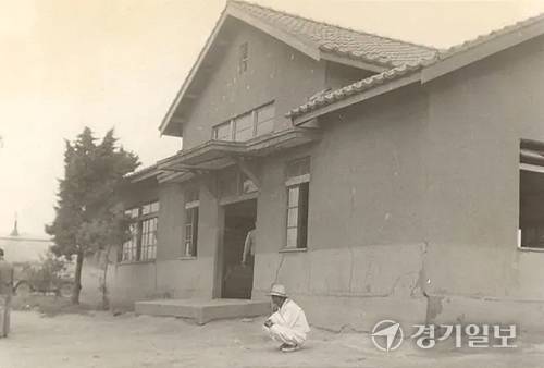 1957년 문산역 입구. 김현국 파주향토연구가 제공