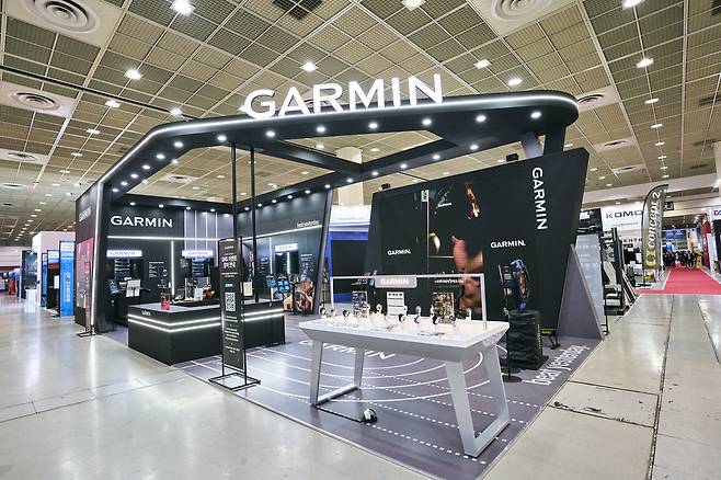 26일 서울 코엑스에서 열린 ‘SPOEX 2026’ 가민 부스. [가민 제공]