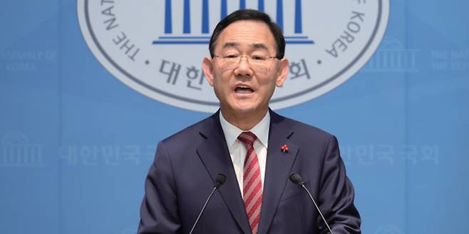 3월26일 국민의힘 대구시장 후보 경선에서 '컷오프'된 주호영 국회부의장이 국회 소통관에서 기자회견을 열고 대구시장 후보 탈락에 대한 가처분 신청 사실을 밝히고 있다. ⓒ시사저널 박은숙