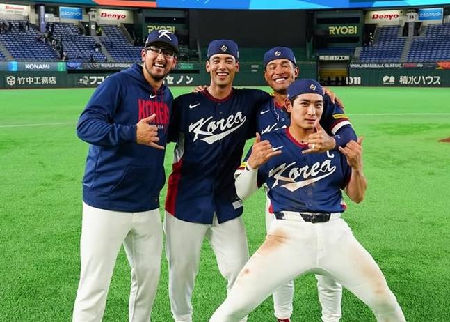 데인 더닝(왼쪽부터), 셰이 위트컴, 저마이 존스, 이정후. /사진=데인 더닝 SNS