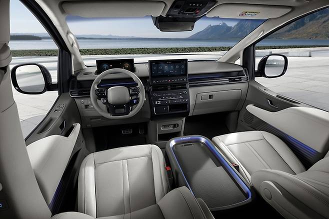 ▲현대차 스타리아 하이브리드 실내.