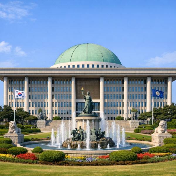 국토교통위원회와 기획재정위원회 소속 일부 국회의원이 다주택자인 것으로 드러나 논란이 일고 있다. 부동산 정책과 세제를 다루는 상임위 의원의 다주택 보유는 이해충돌 우려를 낳으며, 정책 신뢰성에도 타격을 준다. 전문가들은 공직자윤리위원회가 부동산 보유와 업무 관련성을 조사해 상임위 배제 등 제도적 보완에 나서야 한다고 지적한다. AI생성