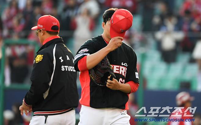 할 말을 잃게 만든 마무리 정해영의 9회.