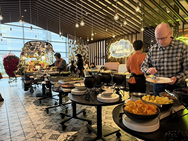 센타라 그랜드 호텔 오사카 조식 뷔페 / 사진= 문서연 여행+ 기자