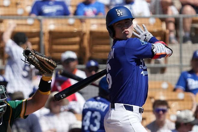 LA 다저스 산하 트리플A 오클라호마시티 코메츠에서 뛰고 있는 김혜성이 28일(한국시간) 미국 오클라호마주 오클라호마시티의 치카소 브릭타운 볼파크에서 열린 2026 마이너리그 앨버커키 아이소톱스(콜로라도 산하 트리플A)와의 개막전에 1번타자 겸 2루수로 선발 출전해 5타수 1안타 1득점을 기록했다. 연합뉴스