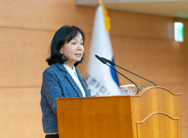 송경희 개인정보보호위원장.