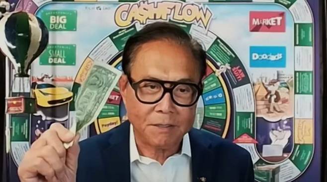 베스트셀러 도서 '부자 아빠 가난한 아빠'의 저자 로버트 기요사키. 야후 파이낸스