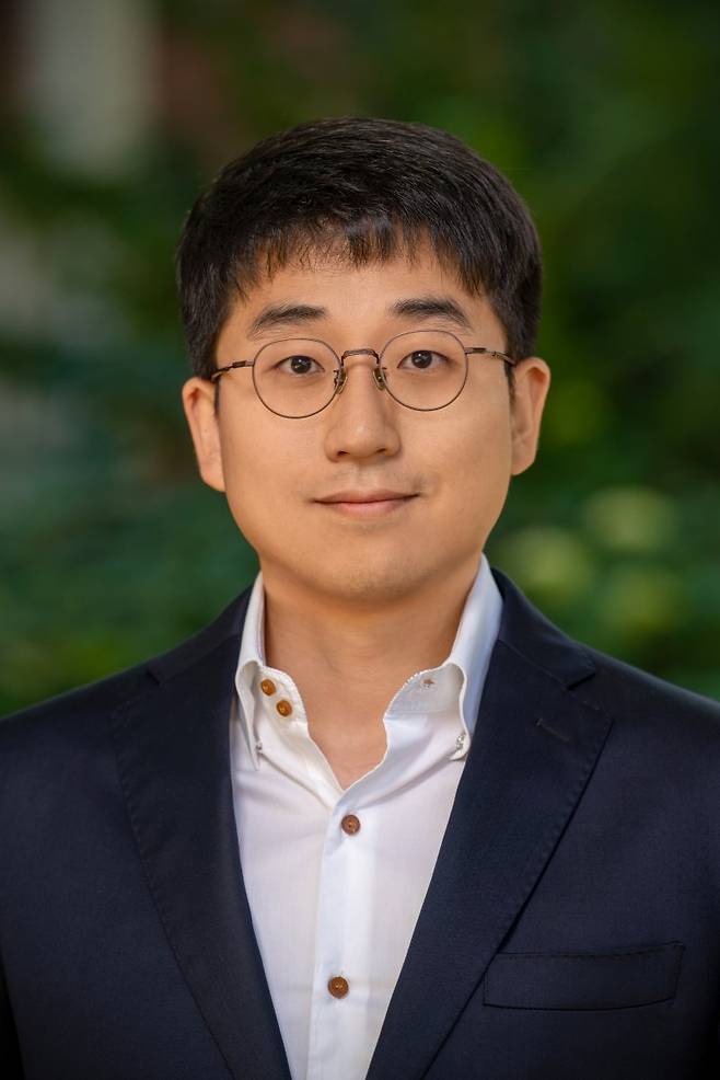 ▲대담자 이승형씨는 미국 노스웨스턴대학교 경제학 박사과정 학생으로 주요 연구 분야는 재무학, 거시경제학, 노동경제학이다. 시카고 연방준비은행 방문연구원으로 활동했으며 하버드대학교 경제학과 연구원을 거쳤다.