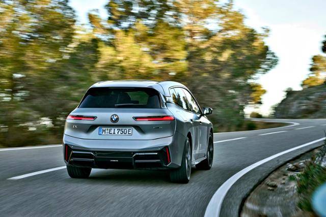 BMW 뉴 iX x드라이브60 후면부. BMW코리아 제공