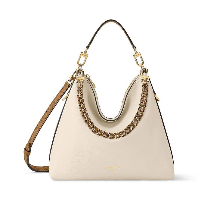 바닐라 컬러 송아지 가죽으로 만든 멀티패스 백. 숄더·크로스바디·토트 등 다양한 형태로 멜 수 있다. 사진 루이 비통