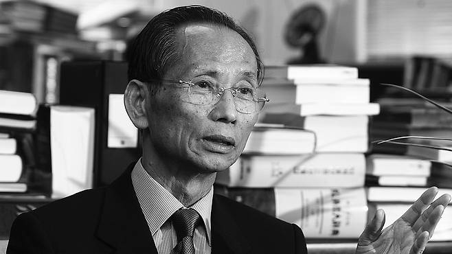 1세대 인권변호사 출신 한승헌 전 감사원장. [중앙포토]