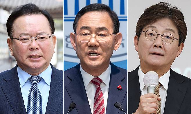 6·3 지방선거를 앞두고 김부겸 전 국무총리가 대구시장 출마를 결심하면서 ‘보수의 심장’ 대구 민심의 향배가 어디로 향할지가 정국의 핵심으로 부상하고 있다. 국민의힘은 예비 경선 과정에서 컷오프된 주호영 의원이 법원에 효력정지 가처분 신청을 내는 등 본선 후보를 정하지 못한 채 내홍만 키우고 있다. 이런 가운데 유승민 전 의원을 경기지사 선거에 출마시켜야 한다는 ‘수도권 구원투수론’이 고개를 들고 있다. 연합뉴스·뉴스1