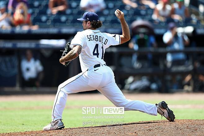 ▲ 코너 시볼드