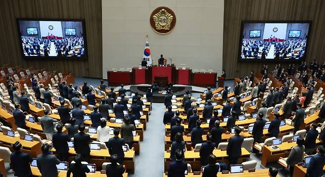 보수든 진보든 모두 고유한 색깔을 잃어버린 듯하다.[사진｜뉴시스]