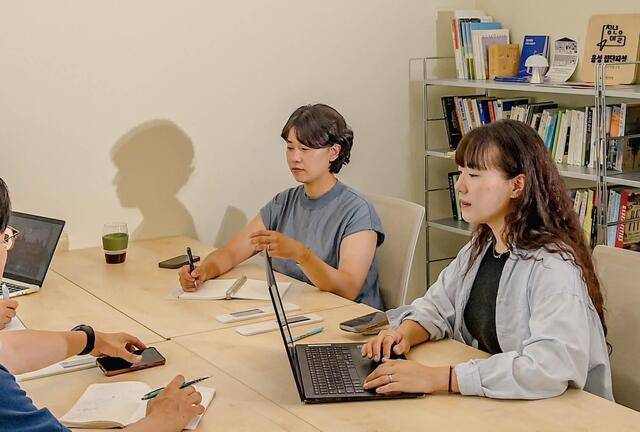 ▲ 창업가 러닝메이트 프로그램을 참가한 창업가들-홍성군 제공