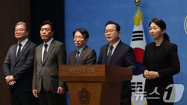 김부겸 전 국무총리가 30일 서울 여의도 국회 소통관에서 대구시장 출마선언을 하고 있다. 2026.3.30 ⓒ 뉴스1 박지혜 기자