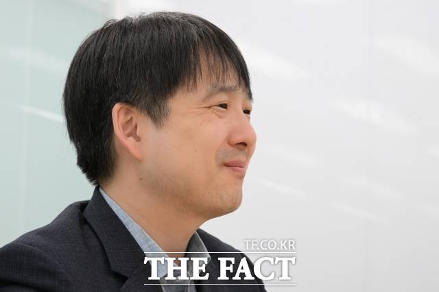 최 대표는 미래에는 끊임 없이 배워야 하는 사회가 될 것이라며, 이 때문에 기본소득과 같은 사회적 안전망이 필요하다고 주장했다. /성남=김성렬 기자